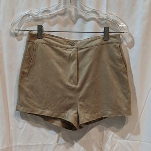 Suede shorts with pockets